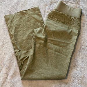Women’s olive green Prana pant